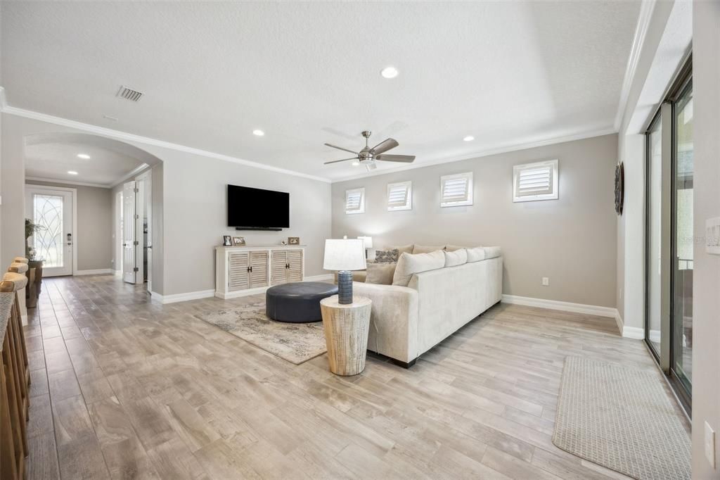 待售: $530,000 (2 贝兹, 2 浴室, 1850 平方英尺)