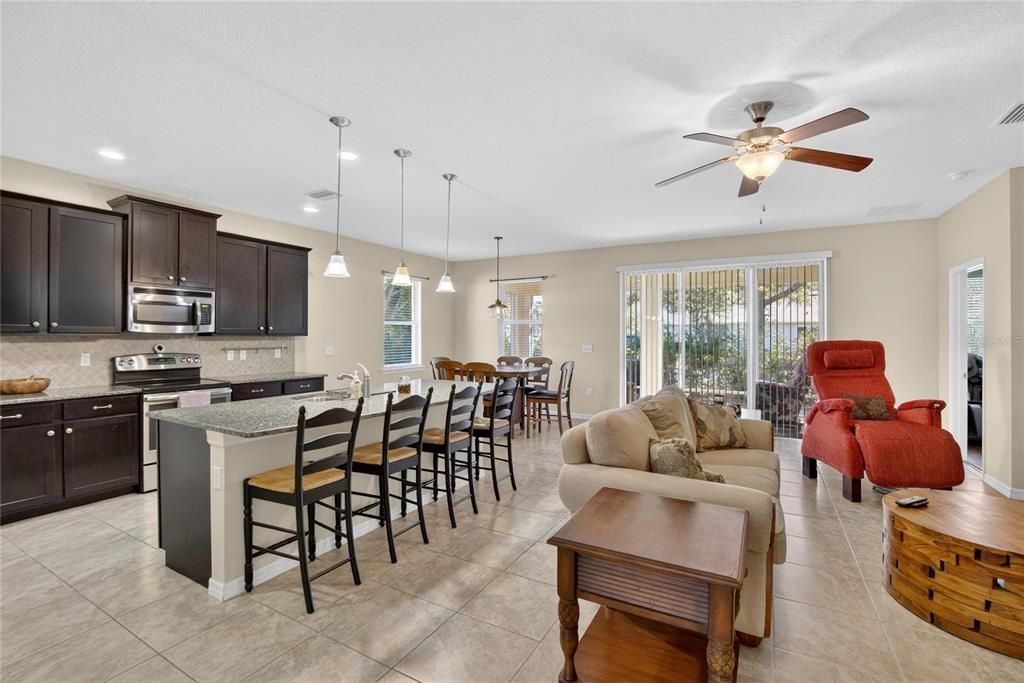 For Sale: $369,900 (3 beds, 2 baths, 2048 Square Feet)