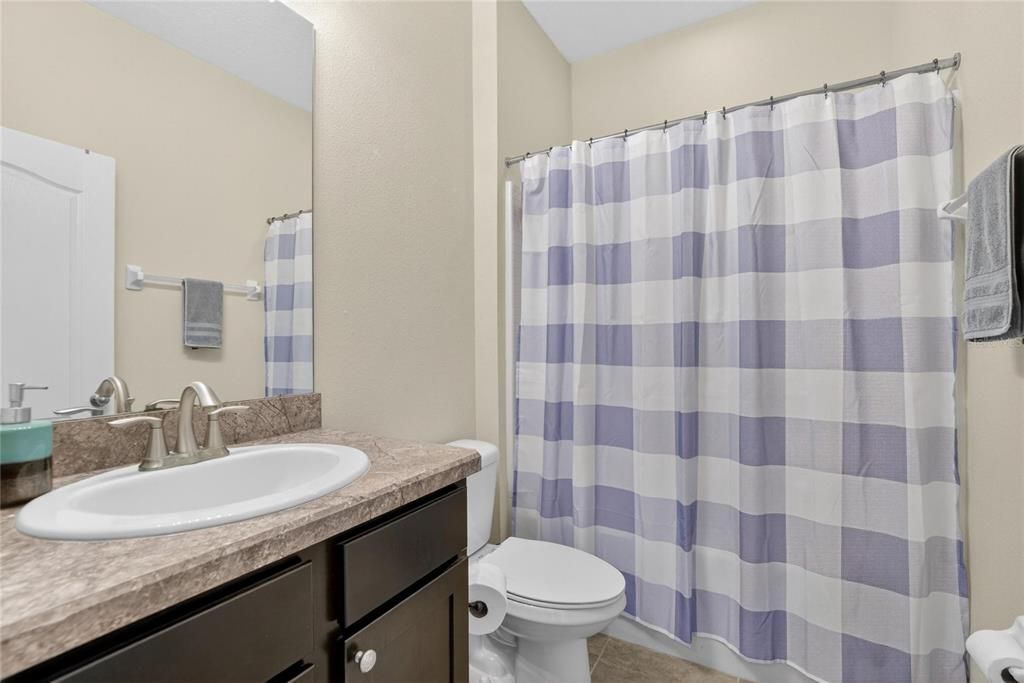 For Sale: $369,900 (3 beds, 2 baths, 2048 Square Feet)