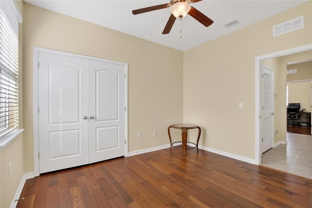 For Sale: $369,900 (3 beds, 2 baths, 2048 Square Feet)