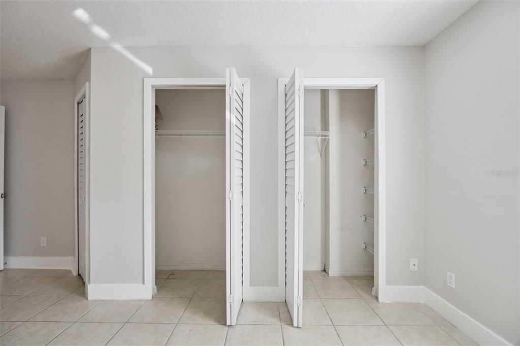 For Sale: $305,000 (3 beds, 2 baths, 1158 Square Feet)