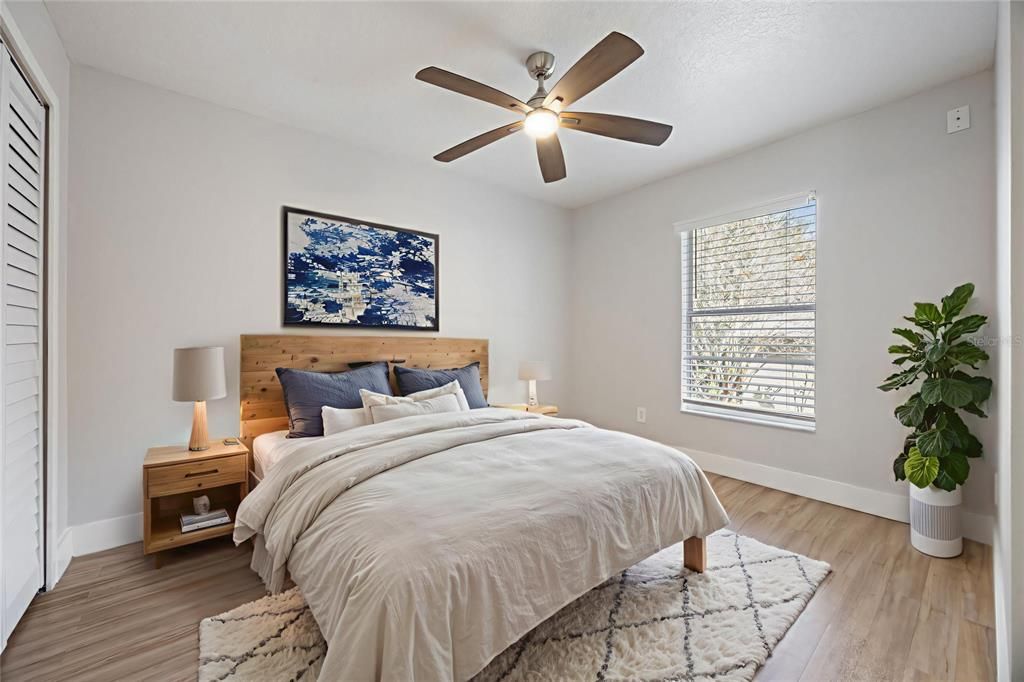For Sale: $305,000 (3 beds, 2 baths, 1158 Square Feet)