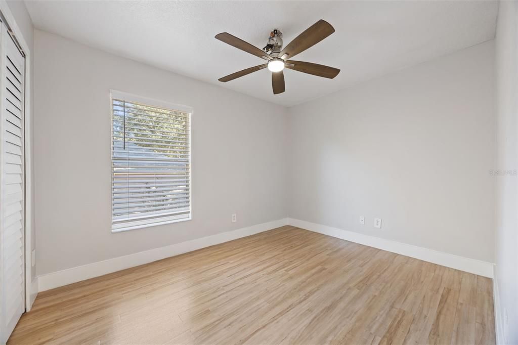 For Sale: $305,000 (3 beds, 2 baths, 1158 Square Feet)