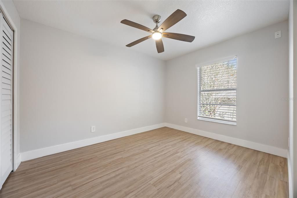 For Sale: $305,000 (3 beds, 2 baths, 1158 Square Feet)