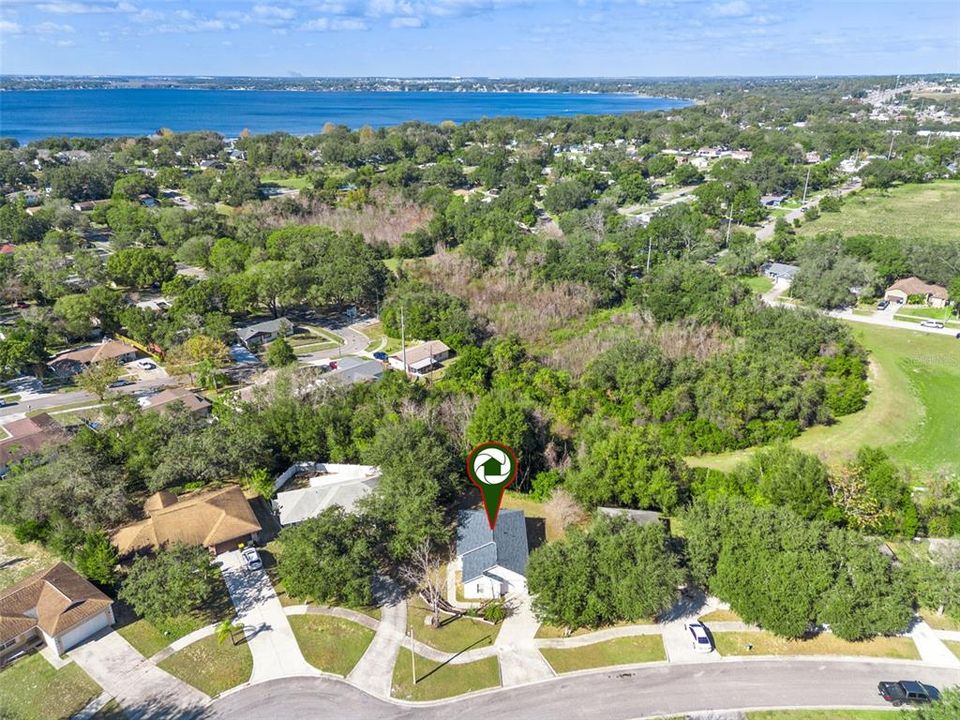 For Sale: $305,000 (3 beds, 2 baths, 1158 Square Feet)