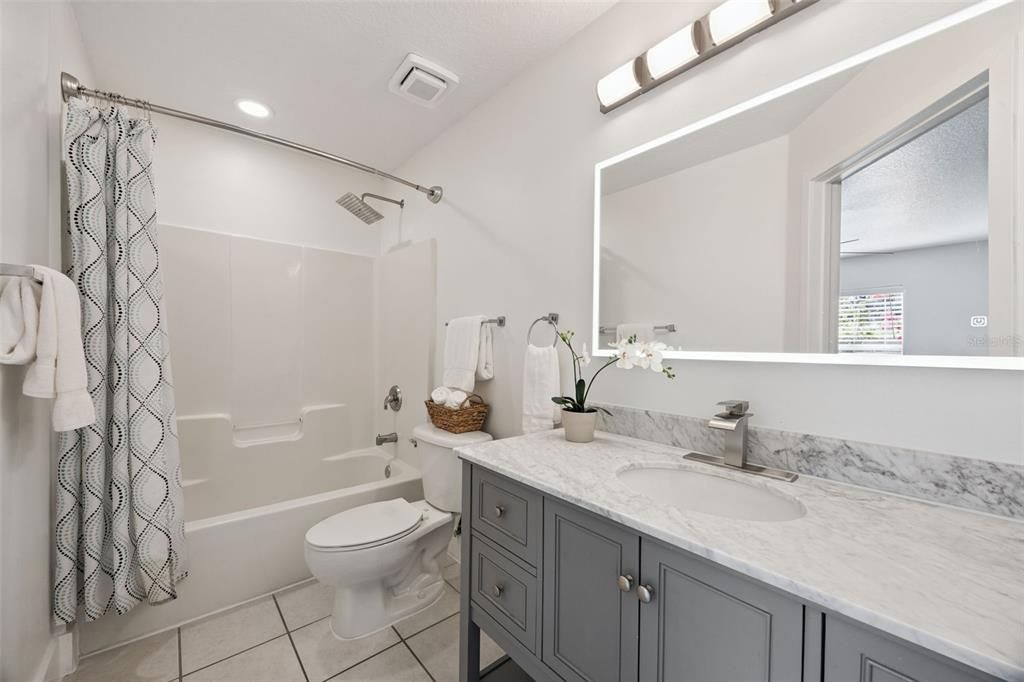 For Sale: $305,000 (3 beds, 2 baths, 1158 Square Feet)