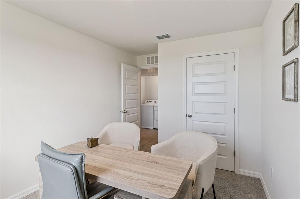 待售: $311,990 (3 贝兹, 2 浴室, 1463 平方英尺)