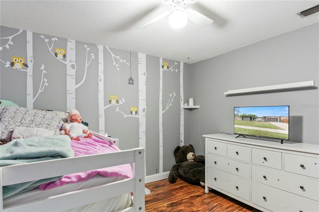 На продажу: $450,000 (4 спален, 2 ванн, 1865 Квадратных фут)