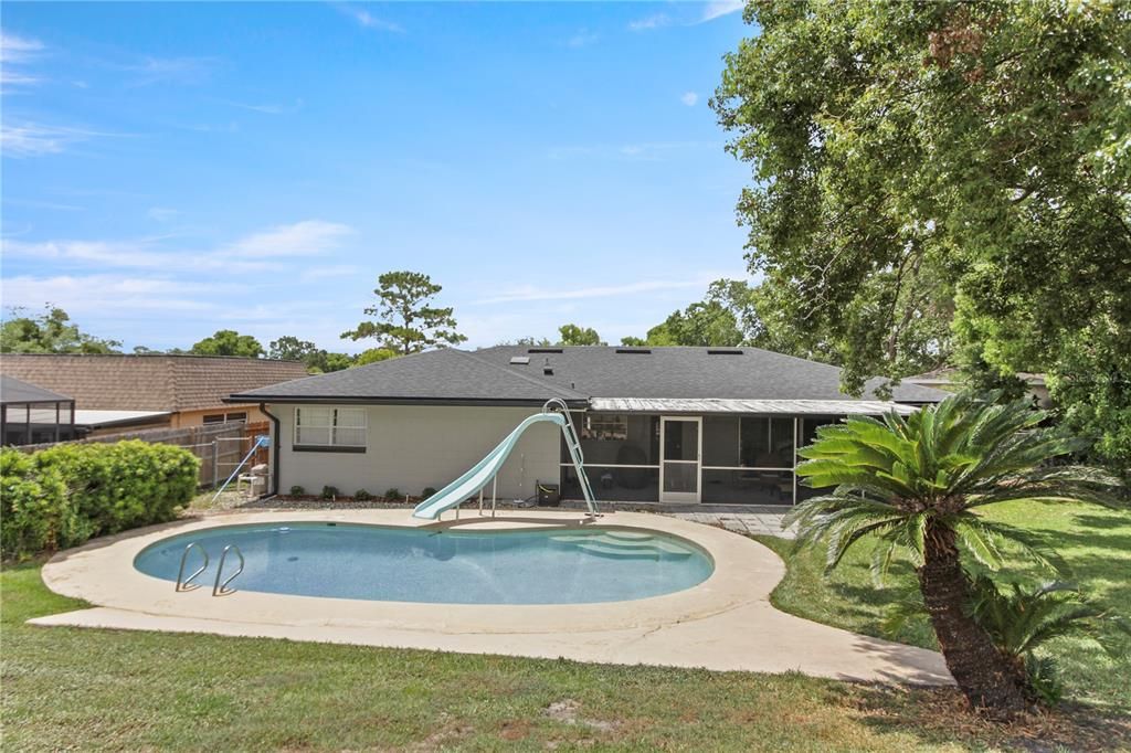 На продажу: $450,000 (4 спален, 2 ванн, 1865 Квадратных фут)