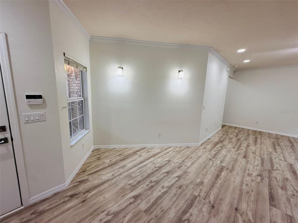 For Sale: $280,000 (3 beds, 2 baths, 1326 Square Feet)