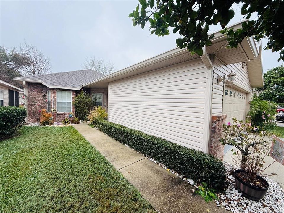 For Sale: $280,000 (3 beds, 2 baths, 1326 Square Feet)