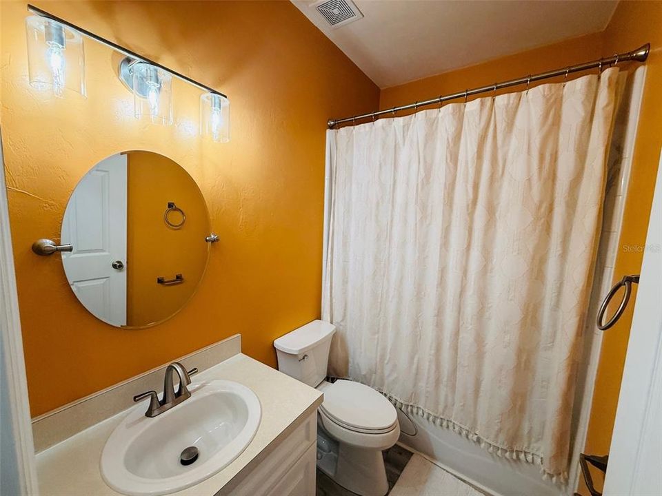 For Sale: $280,000 (3 beds, 2 baths, 1326 Square Feet)