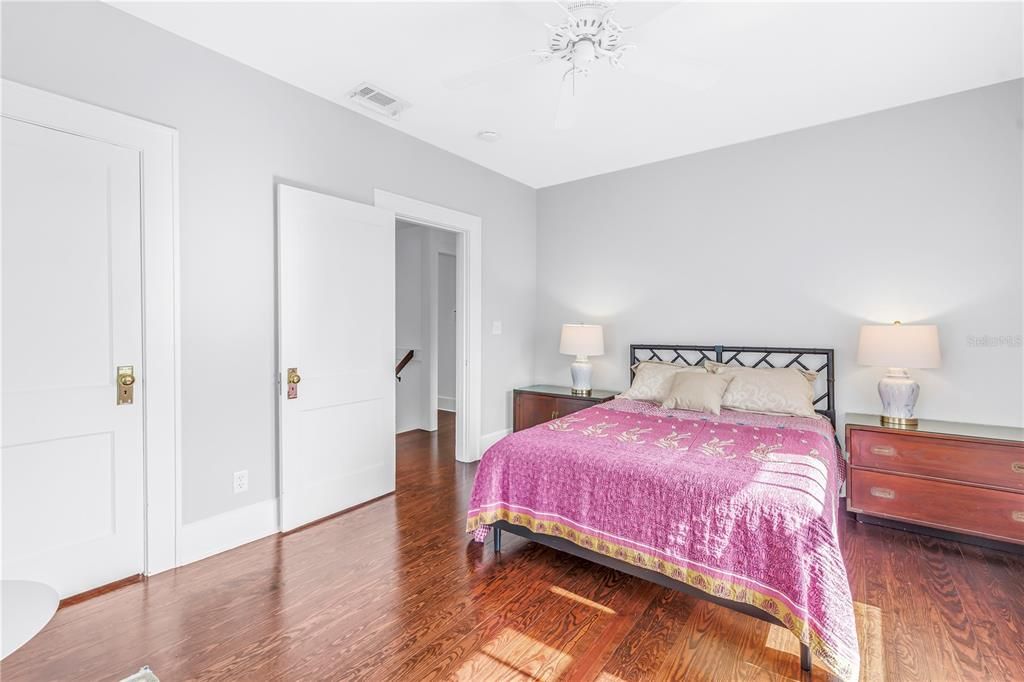 На продажу: $1,700,000 (4 спален, 3 ванн, 2952 Квадратных фут)