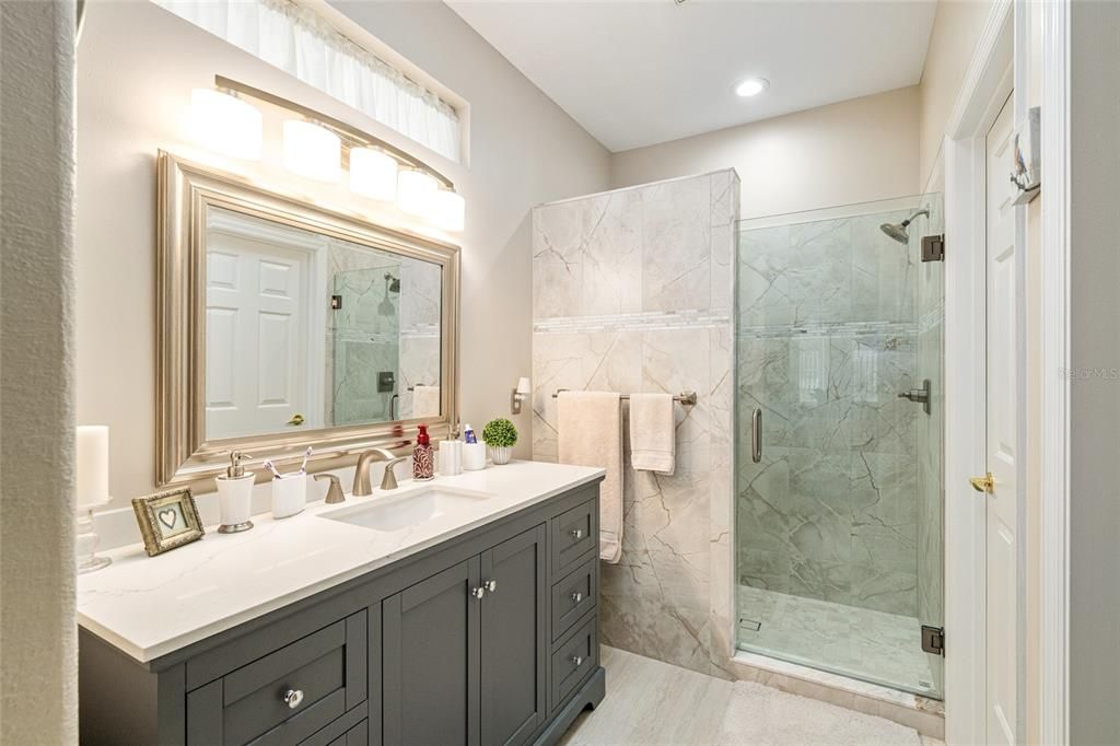 For Sale: $349,000 (2 beds, 2 baths, 1649 Square Feet)