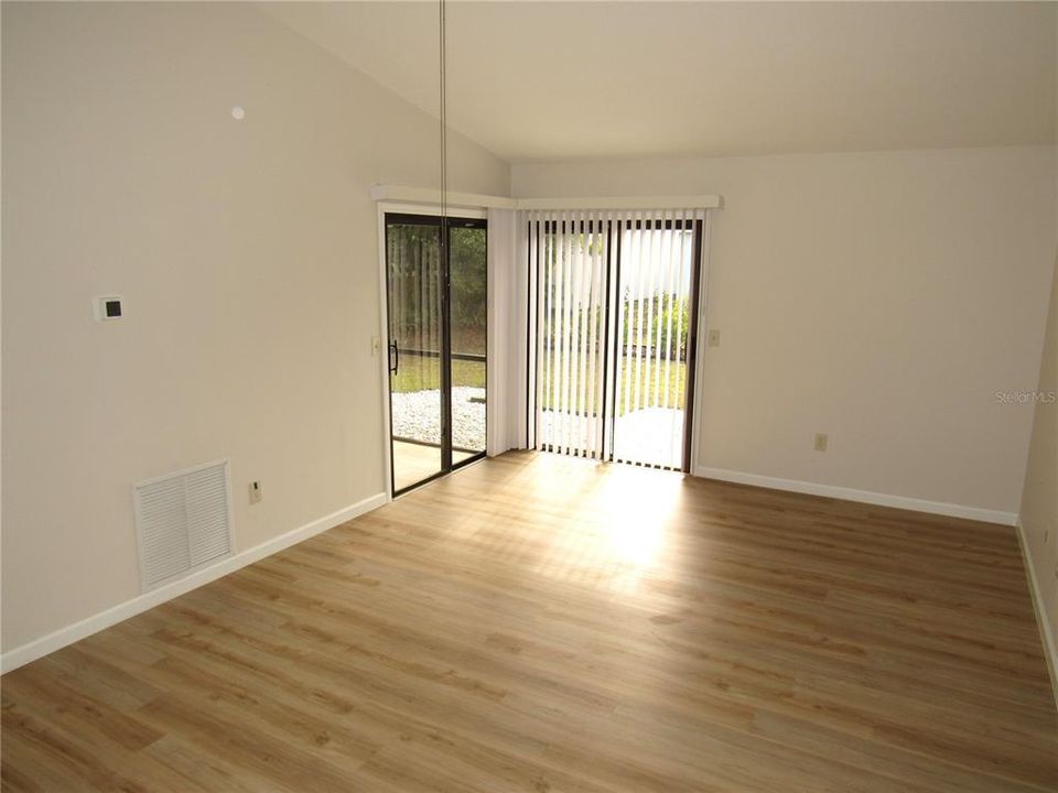 En Venta: $239,900 (2 camas, 2 baños, 852 Pies cuadrados)