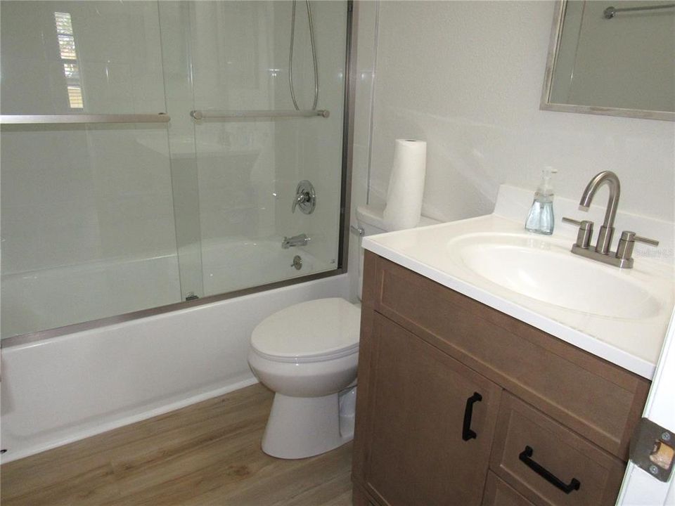 En Venta: $239,900 (2 camas, 2 baños, 852 Pies cuadrados)