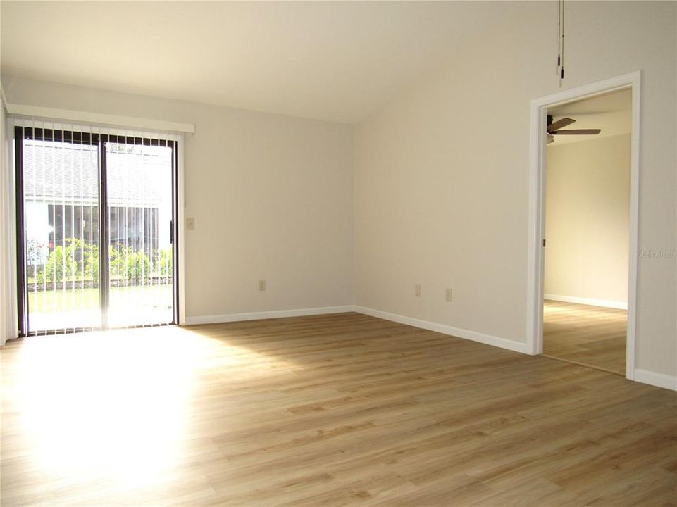 En Venta: $239,900 (2 camas, 2 baños, 852 Pies cuadrados)