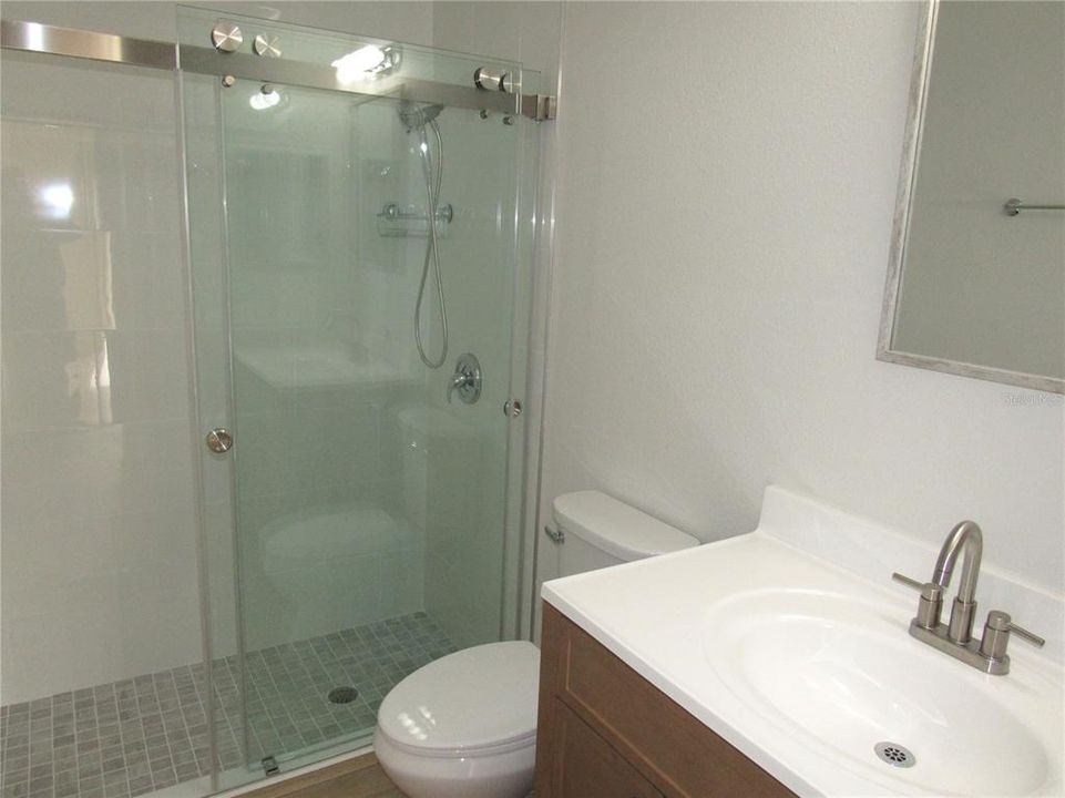 En Venta: $239,900 (2 camas, 2 baños, 852 Pies cuadrados)