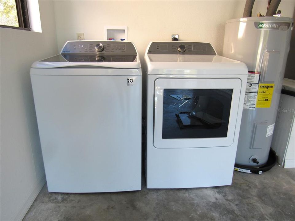 En Venta: $239,900 (2 camas, 2 baños, 852 Pies cuadrados)