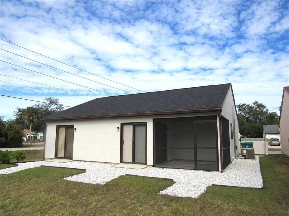 En Venta: $239,900 (2 camas, 2 baños, 852 Pies cuadrados)