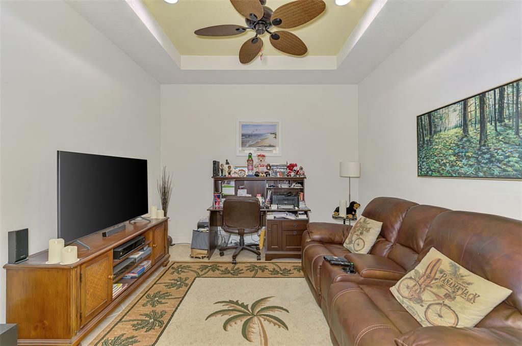 На продажу: $343,888 (2 спален, 2 ванн, 1558 Квадратных фут)