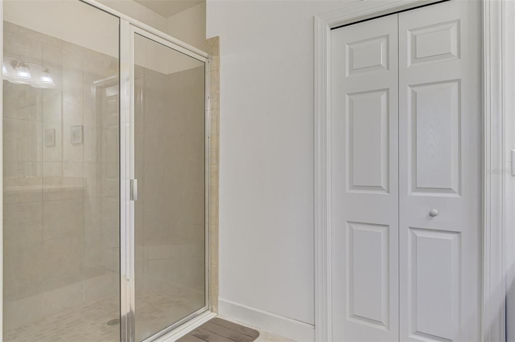 На продажу: $343,888 (2 спален, 2 ванн, 1558 Квадратных фут)