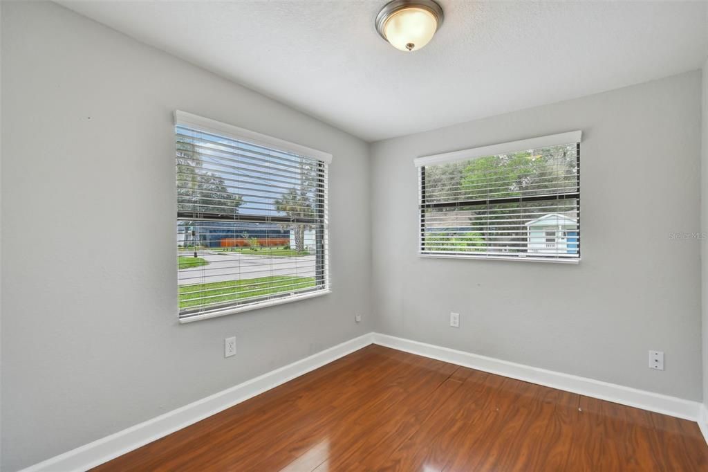 For Rent: $2,600 (3 beds, 2 baths, 1228 Square Feet)