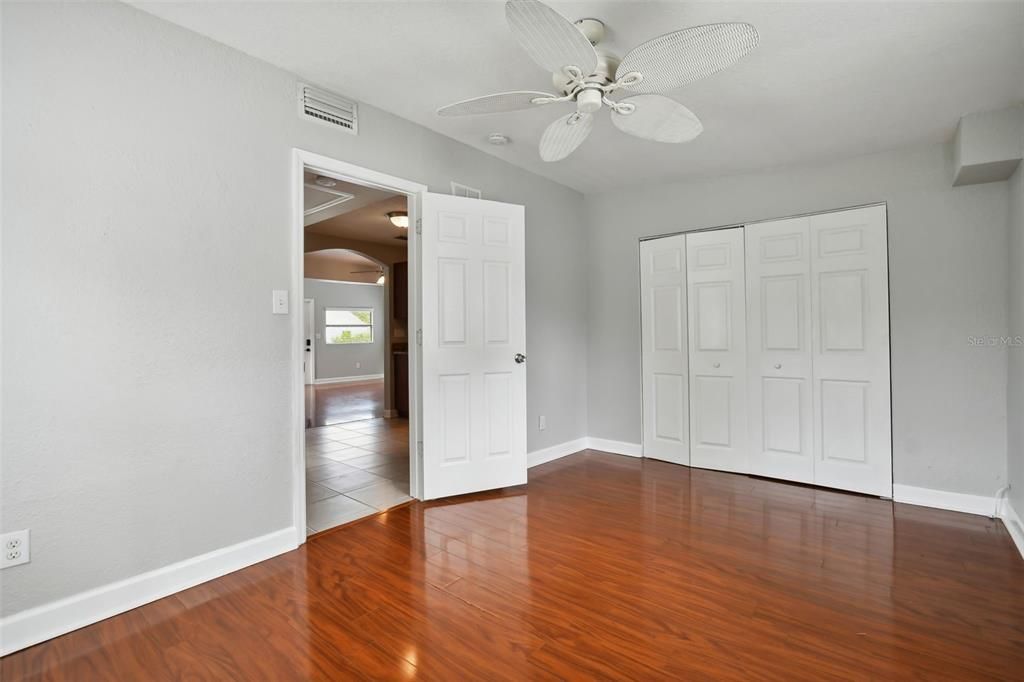 For Rent: $2,600 (3 beds, 2 baths, 1228 Square Feet)