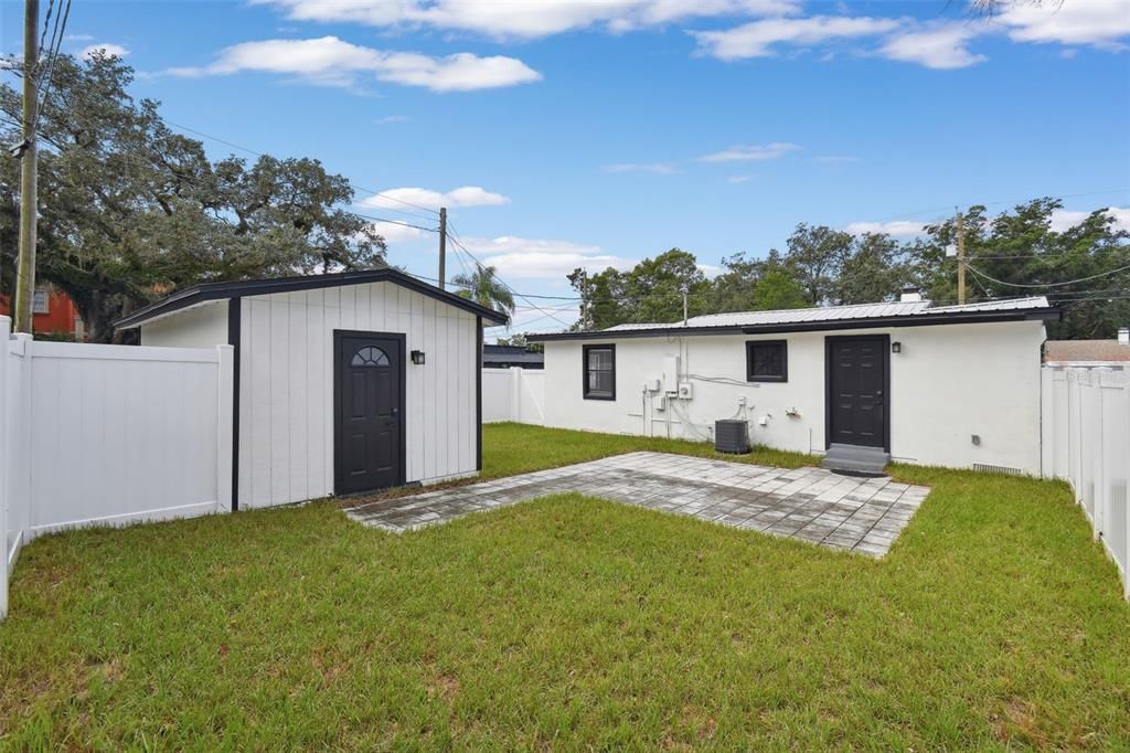 For Rent: $2,600 (3 beds, 2 baths, 1228 Square Feet)