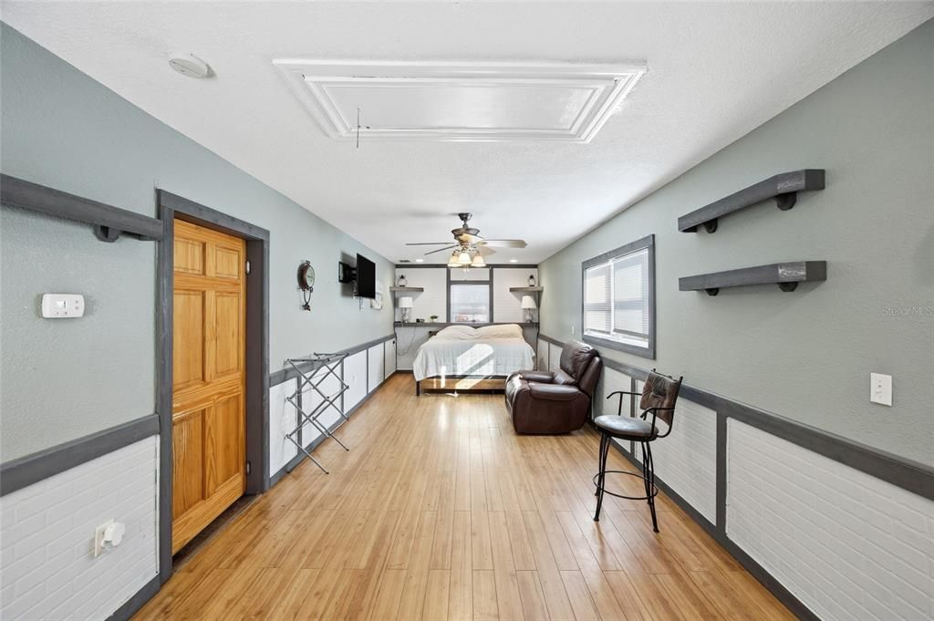 На продажу: $425,000 (4 спален, 2 ванн, 2089 Квадратных фут)