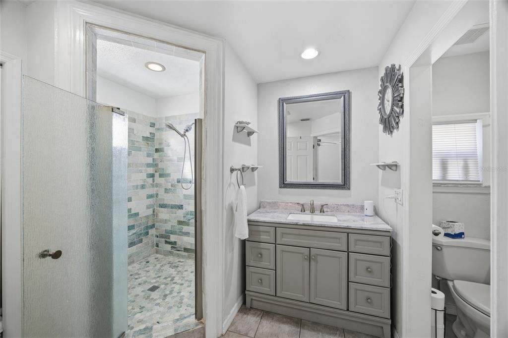 На продажу: $425,000 (4 спален, 2 ванн, 2089 Квадратных фут)