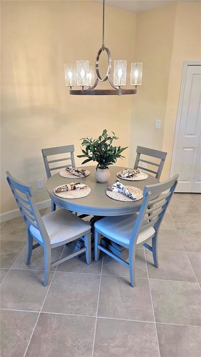 For Sale: $349,000 (3 beds, 2 baths, 1925 Square Feet)