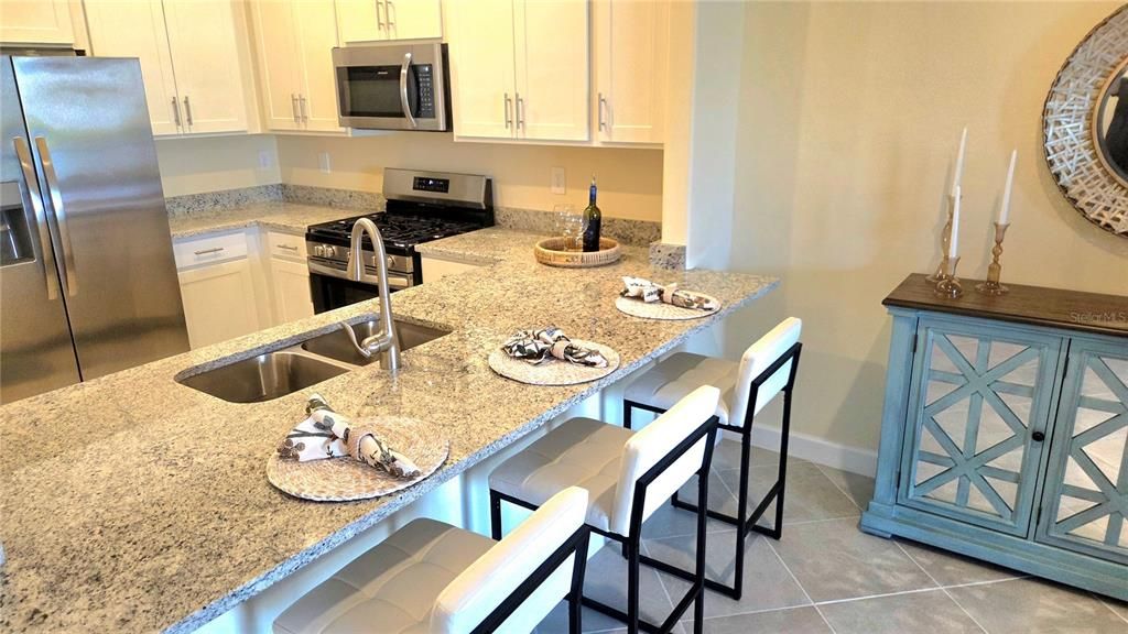 For Sale: $349,000 (3 beds, 2 baths, 1925 Square Feet)