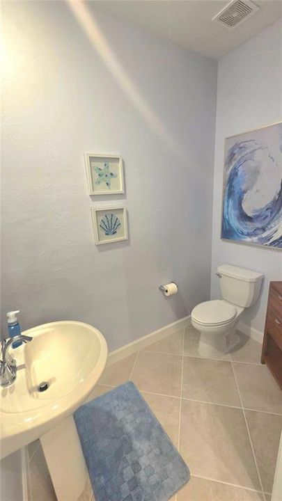 For Sale: $349,000 (3 beds, 2 baths, 1925 Square Feet)