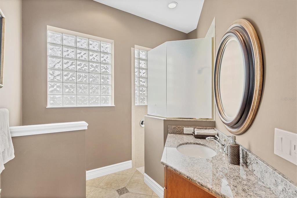 待售: $2,500,000 (4 贝兹, 4 浴室, 5008 平方英尺)