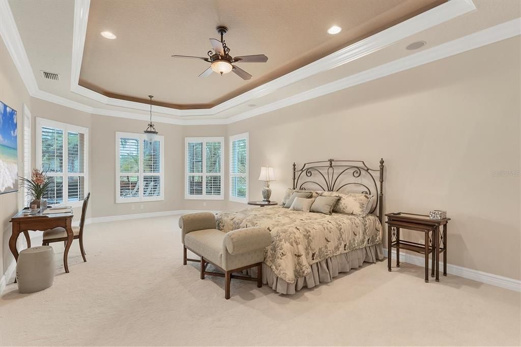 待售: $2,500,000 (4 贝兹, 4 浴室, 5008 平方英尺)