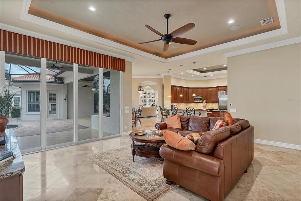 待售: $2,500,000 (4 贝兹, 4 浴室, 5008 平方英尺)