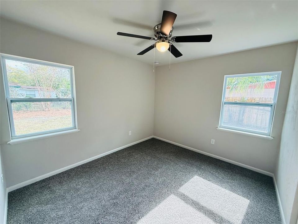 待售: $214,000 (3 贝兹, 1 浴室, 1010 平方英尺)