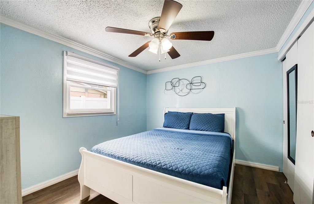 待售: $490,000 (4 贝兹, 2 浴室, 1923 平方英尺)