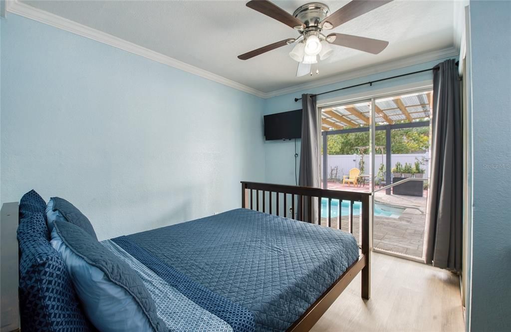 待售: $490,000 (4 贝兹, 2 浴室, 1923 平方英尺)