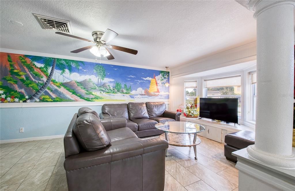 待售: $490,000 (4 贝兹, 2 浴室, 1923 平方英尺)