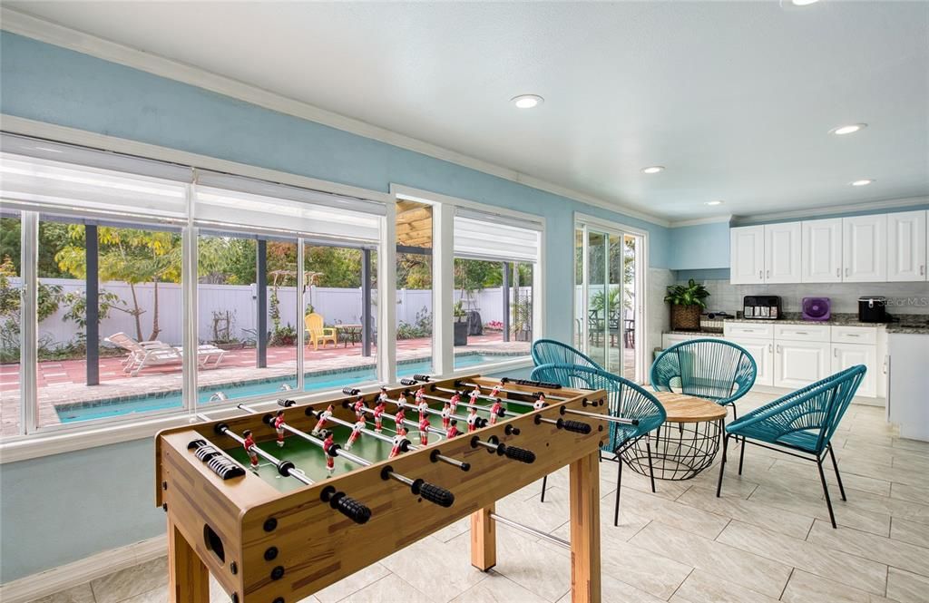 待售: $490,000 (4 贝兹, 2 浴室, 1923 平方英尺)