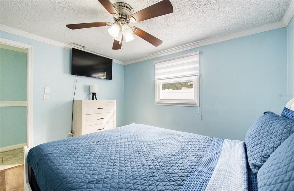 待售: $490,000 (4 贝兹, 2 浴室, 1923 平方英尺)