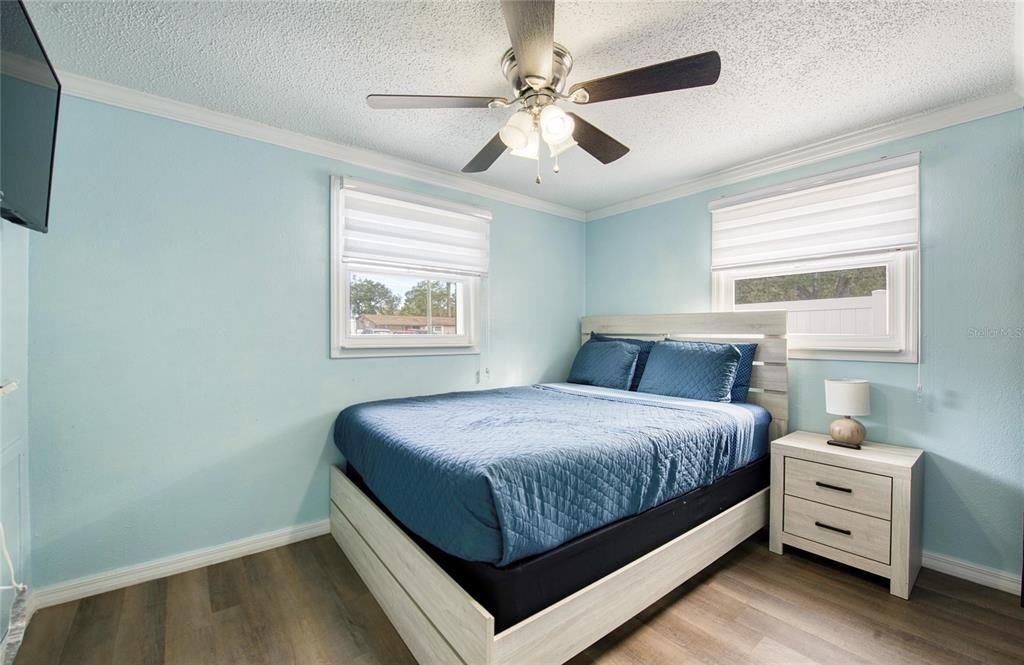 待售: $490,000 (4 贝兹, 2 浴室, 1923 平方英尺)