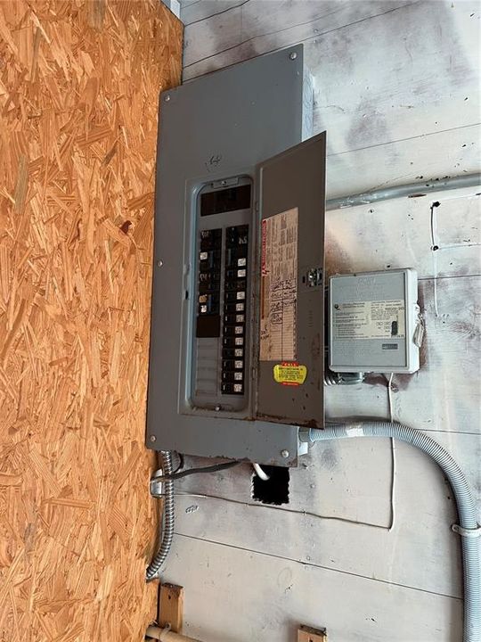 В аренду: $1,850 (3 спален, 1 ванн, 1015 Квадратных фут)