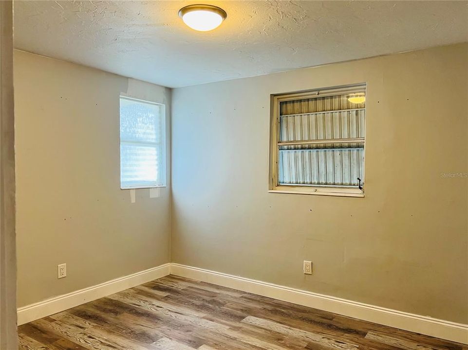 В аренду: $1,850 (3 спален, 1 ванн, 1015 Квадратных фут)