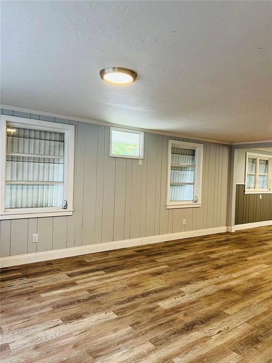 В аренду: $1,850 (3 спален, 1 ванн, 1015 Квадратных фут)