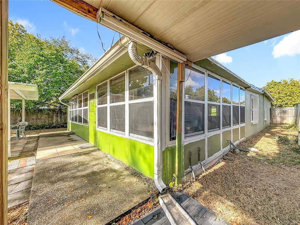 待售: $569,775 (4 贝兹, 2 浴室, 1408 平方英尺)