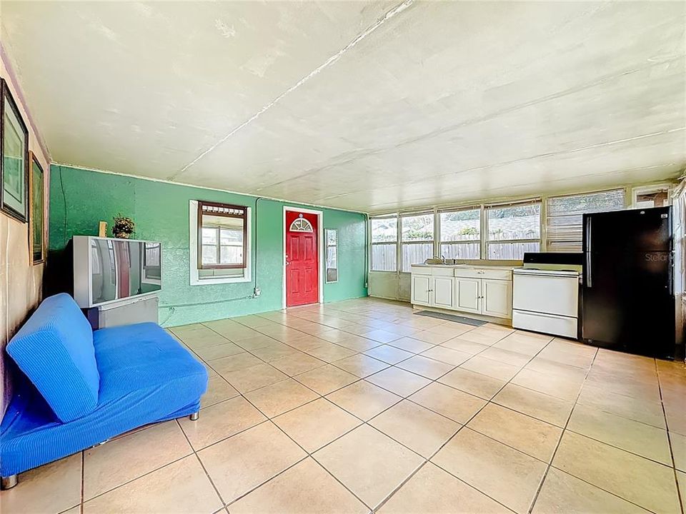 待售: $569,775 (4 贝兹, 2 浴室, 1408 平方英尺)