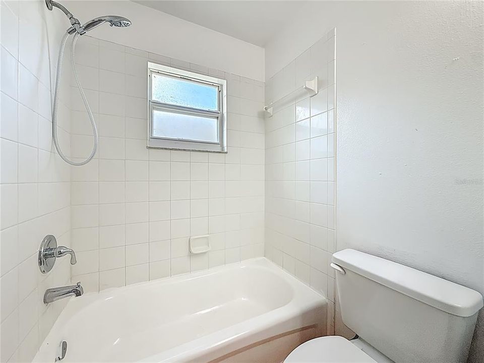 待售: $569,775 (4 贝兹, 2 浴室, 1408 平方英尺)